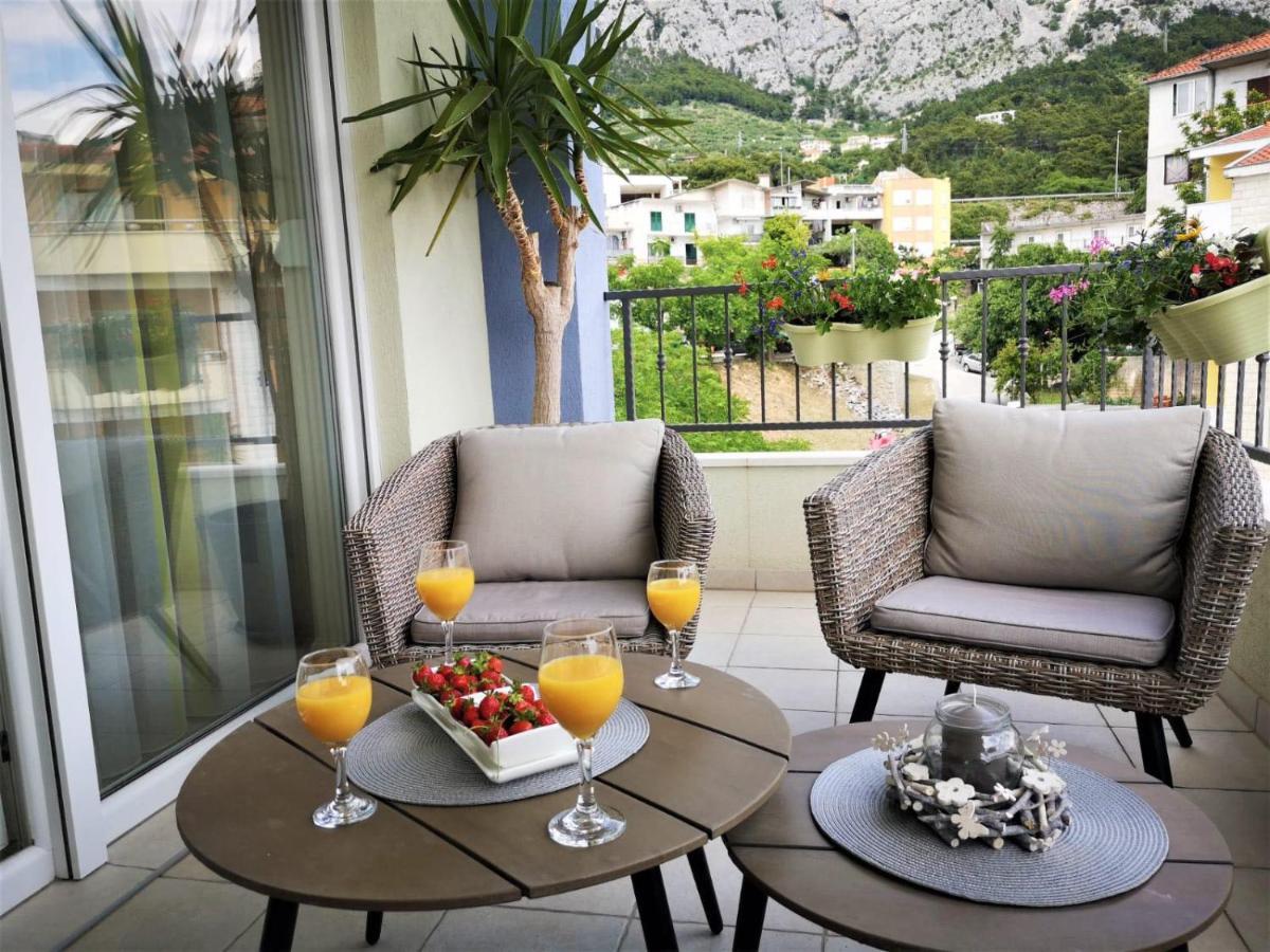 Apartments Villa Vujcic Макарска Экстерьер фото